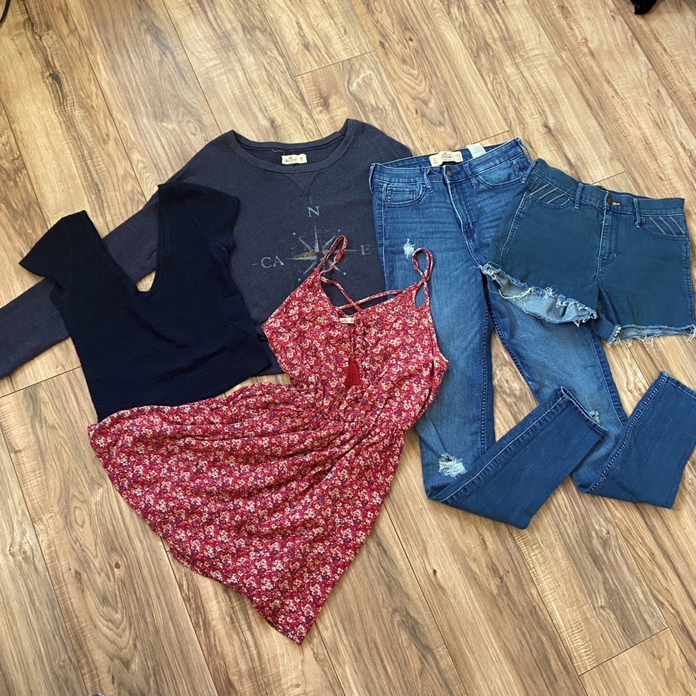 Hollister Bundle